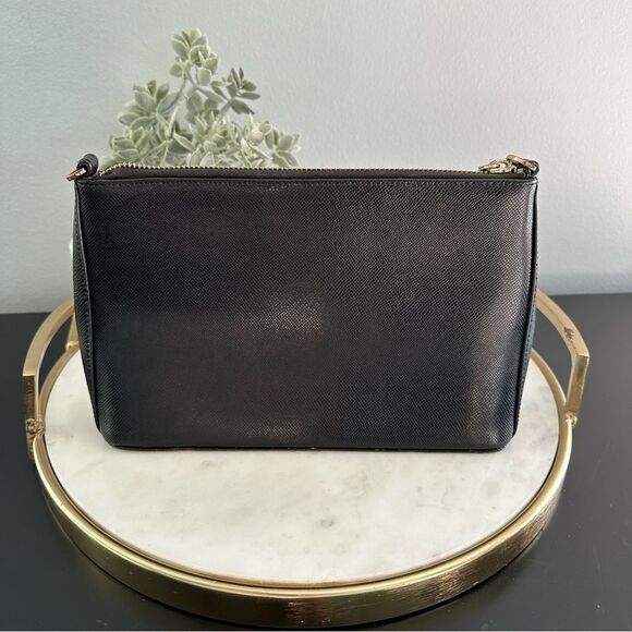 Ted Baker Black Mini Grain Minimalist Crossbody Bag with Gold Chain Hardware - Picture 4 of 16